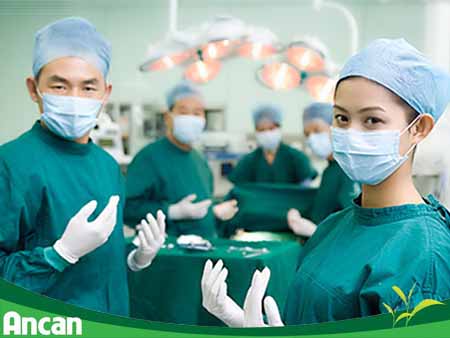 Phẫu thuật điều trị u nang tuyến giáp