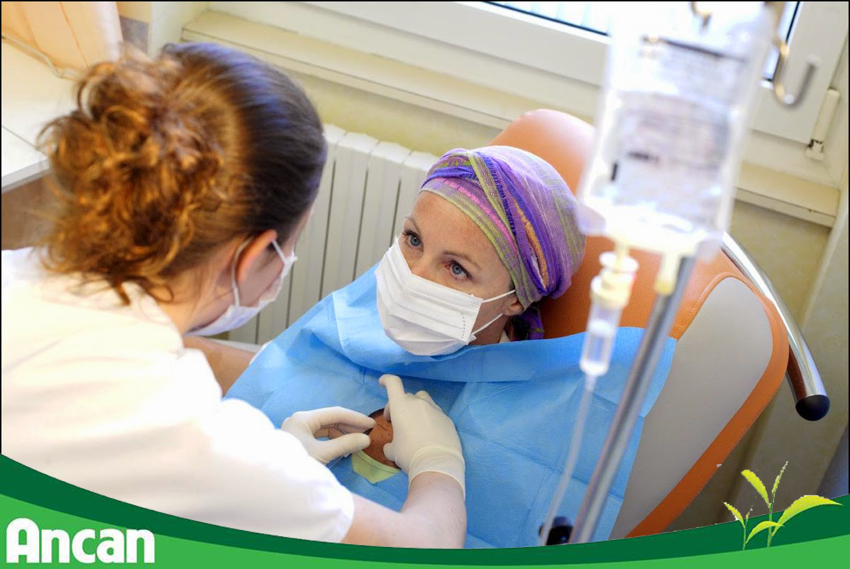 Cách khắc phục các tác dụng phụ khi điều trị ung thư bằng hóa trị